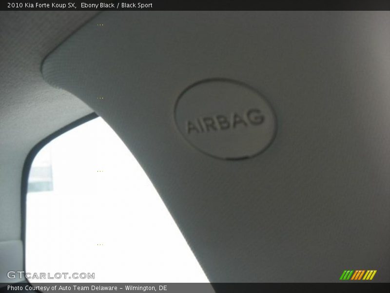 Ebony Black / Black Sport 2010 Kia Forte Koup SX