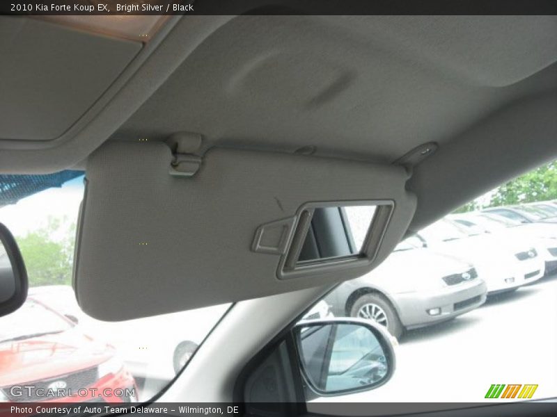 Bright Silver / Black 2010 Kia Forte Koup EX