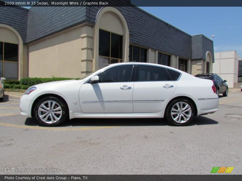 Moonlight White / Graphite Black 2009 Infiniti M 35 Sedan