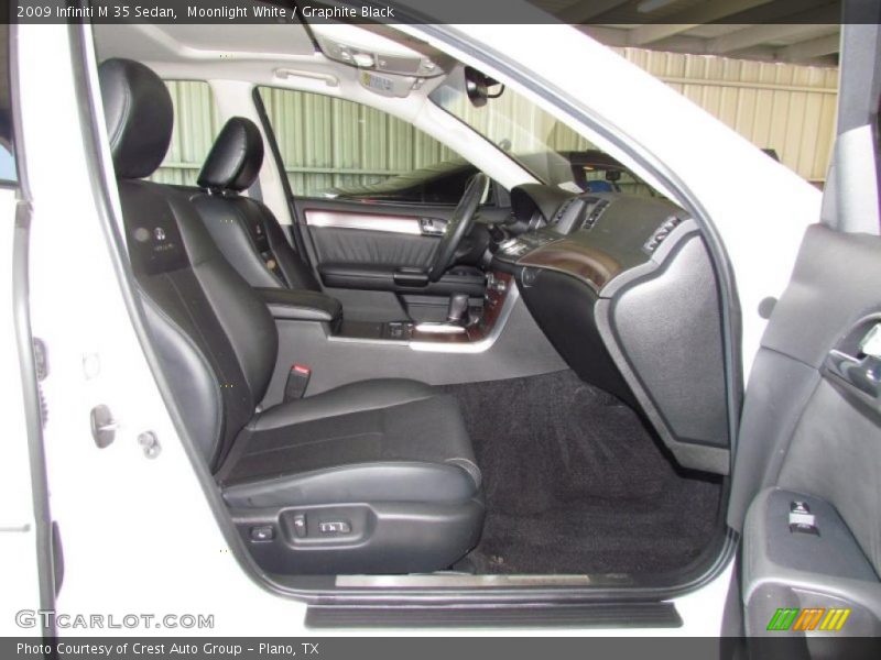 Moonlight White / Graphite Black 2009 Infiniti M 35 Sedan