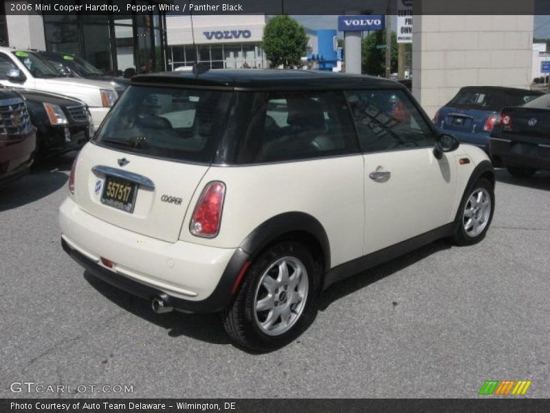 Pepper White / Panther Black 2006 Mini Cooper Hardtop