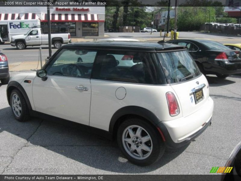 Pepper White / Panther Black 2006 Mini Cooper Hardtop