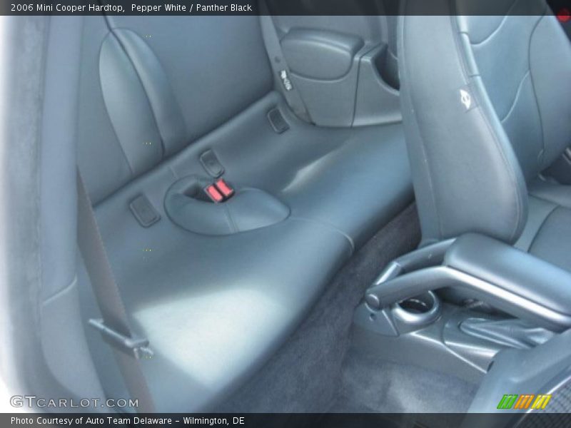 Pepper White / Panther Black 2006 Mini Cooper Hardtop