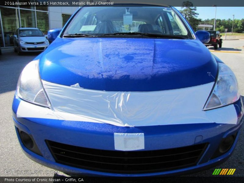 Metallic Blue / Charcoal 2011 Nissan Versa 1.8 S Hatchback
