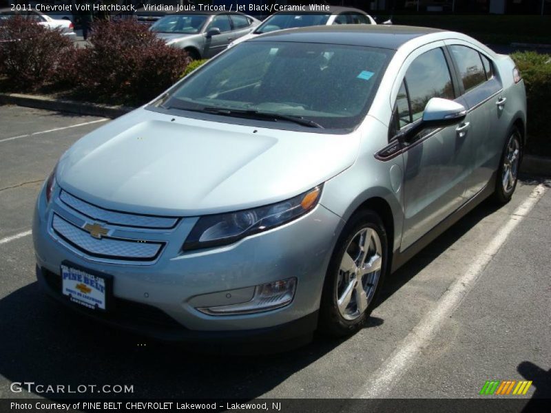 Front 3/4 View of 2011 Volt Hatchback