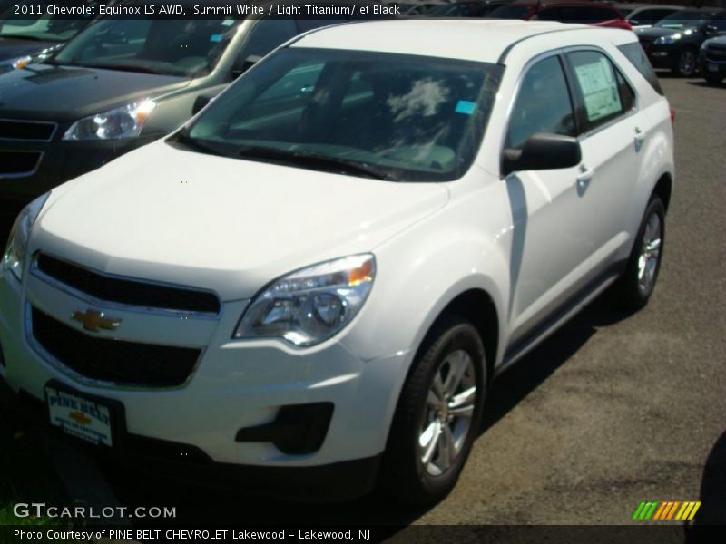 Summit White / Light Titanium/Jet Black 2011 Chevrolet Equinox LS AWD