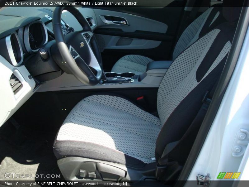 Summit White / Light Titanium/Jet Black 2011 Chevrolet Equinox LS AWD