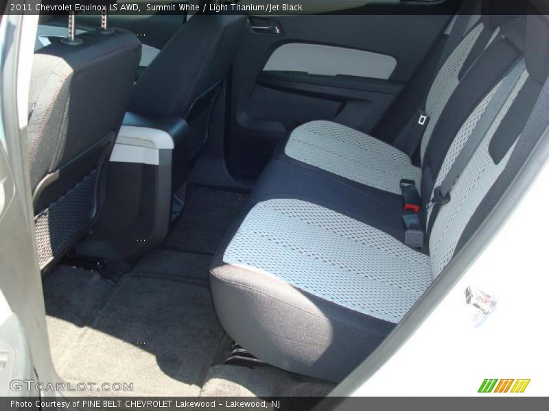 Summit White / Light Titanium/Jet Black 2011 Chevrolet Equinox LS AWD
