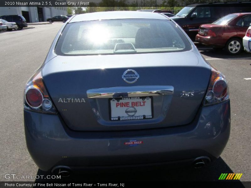 Ocean Gray / Frost 2010 Nissan Altima 2.5 S