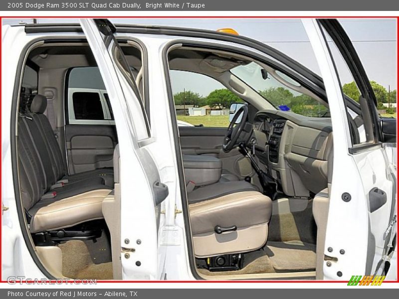 Bright White / Taupe 2005 Dodge Ram 3500 SLT Quad Cab Dually