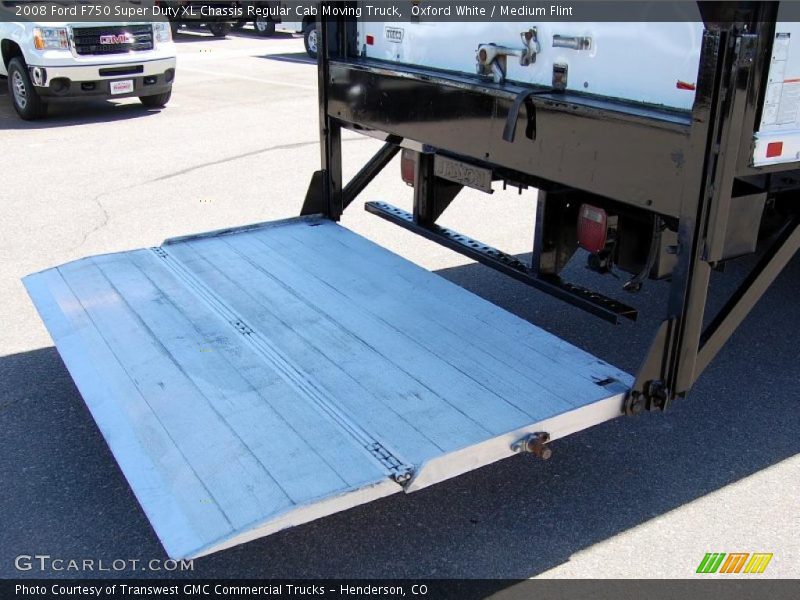 Oxford White / Medium Flint 2008 Ford F750 Super Duty XL Chassis Regular Cab Moving Truck