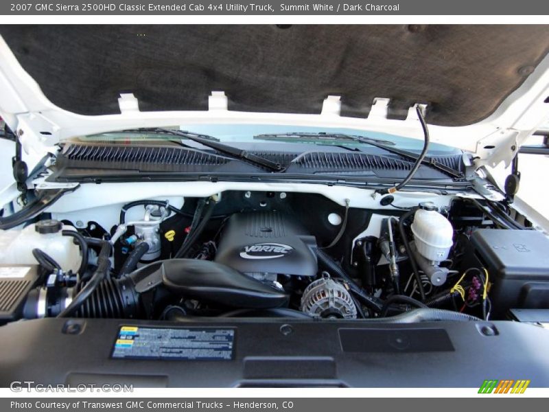 Summit White / Dark Charcoal 2007 GMC Sierra 2500HD Classic Extended Cab 4x4 Utility Truck