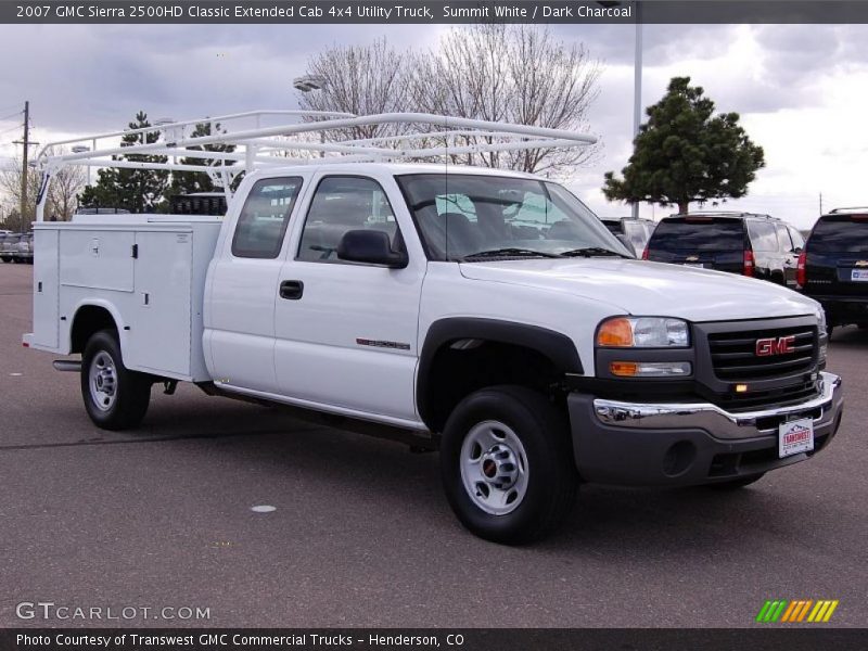Summit White / Dark Charcoal 2007 GMC Sierra 2500HD Classic Extended Cab 4x4 Utility Truck