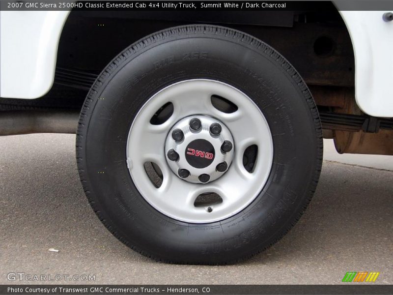 Summit White / Dark Charcoal 2007 GMC Sierra 2500HD Classic Extended Cab 4x4 Utility Truck