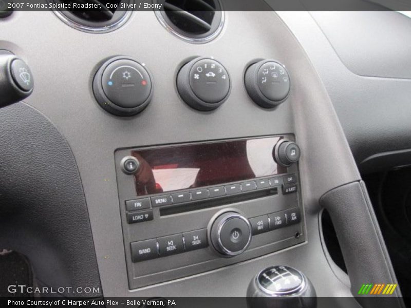 Controls of 2007 Solstice Roadster
