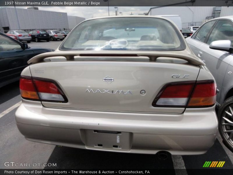 Pebble Beige Metallic / Beige 1997 Nissan Maxima GLE