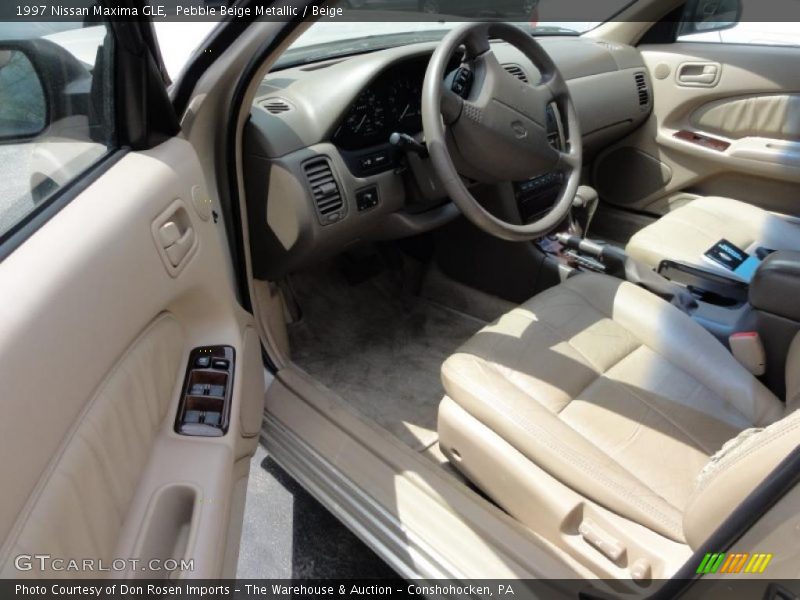 Pebble Beige Metallic / Beige 1997 Nissan Maxima GLE