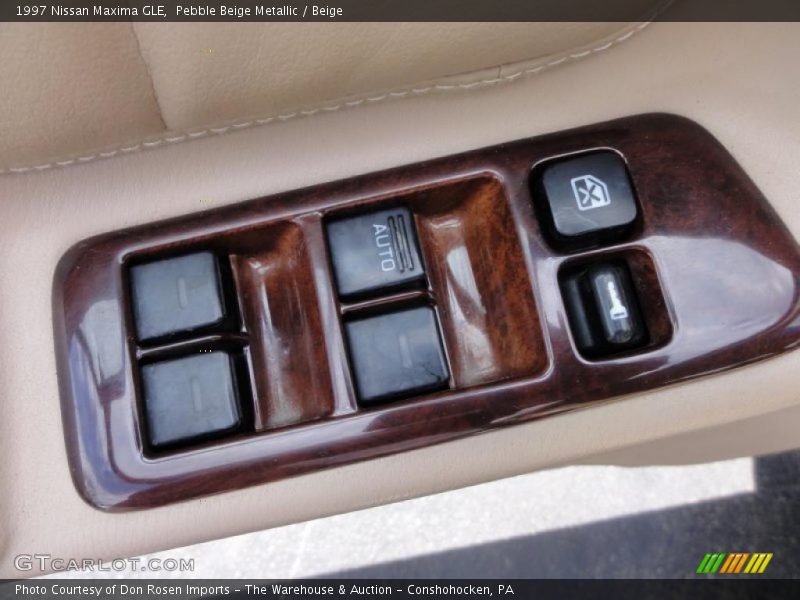 Pebble Beige Metallic / Beige 1997 Nissan Maxima GLE