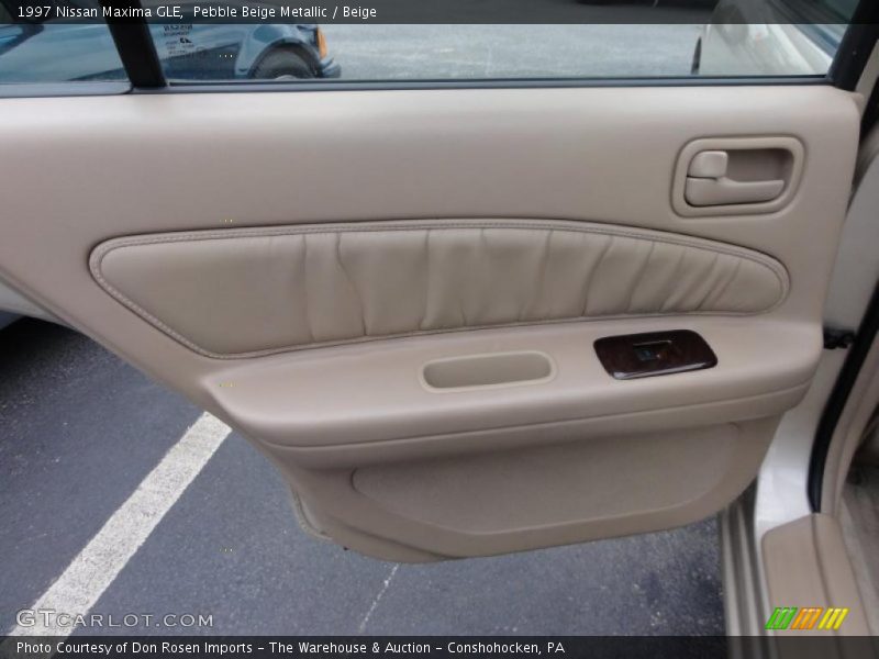 Pebble Beige Metallic / Beige 1997 Nissan Maxima GLE