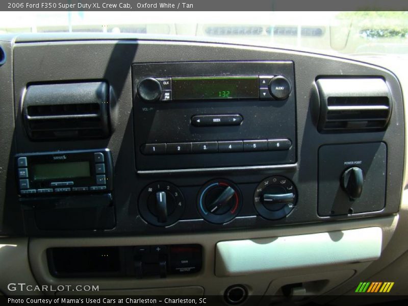 Oxford White / Tan 2006 Ford F350 Super Duty XL Crew Cab