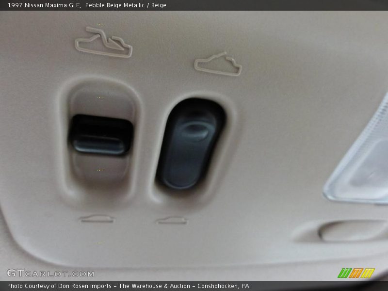 Pebble Beige Metallic / Beige 1997 Nissan Maxima GLE