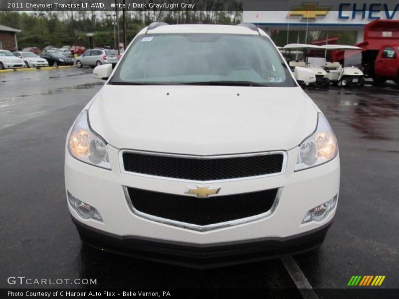 White / Dark Gray/Light Gray 2011 Chevrolet Traverse LT AWD