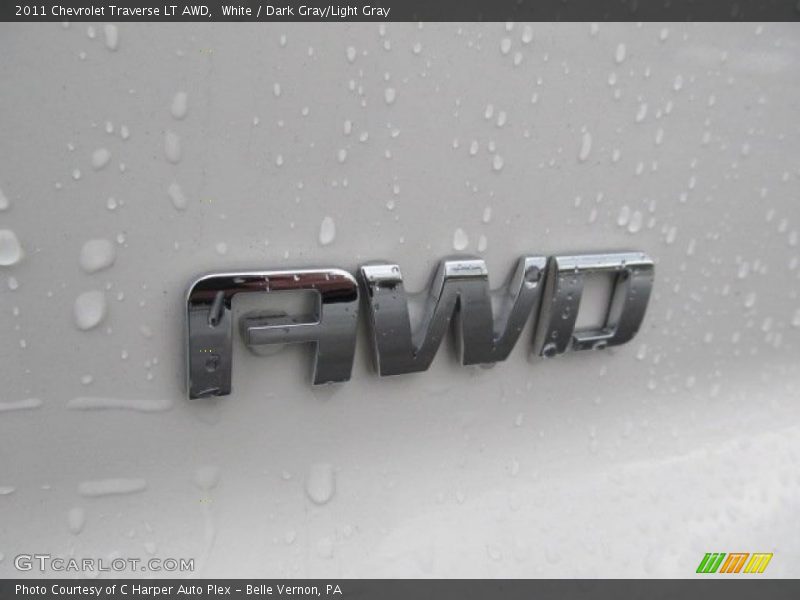 White / Dark Gray/Light Gray 2011 Chevrolet Traverse LT AWD