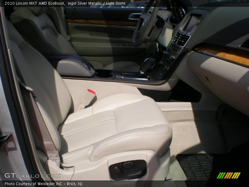 Ingot Silver Metallic / Light Stone 2010 Lincoln MKT AWD EcoBoost