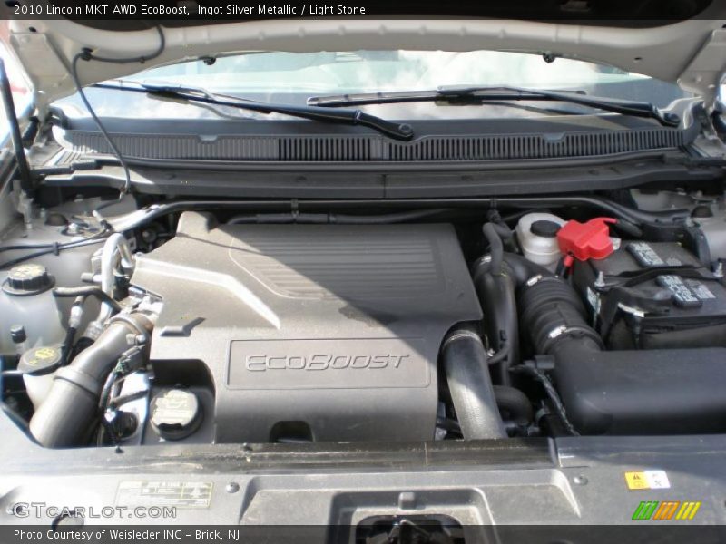 Ingot Silver Metallic / Light Stone 2010 Lincoln MKT AWD EcoBoost