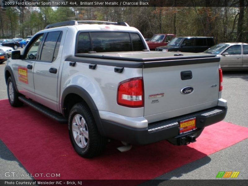 Brilliant Silver Metallic / Charcoal Black 2009 Ford Explorer Sport Trac XLT 4x4