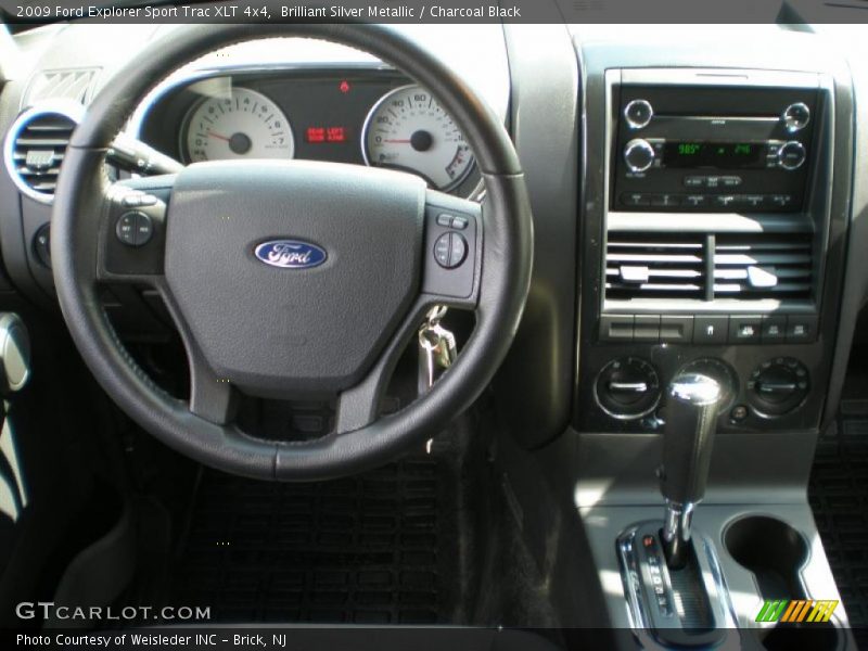 Dashboard of 2009 Explorer Sport Trac XLT 4x4