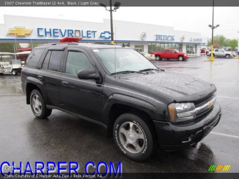 Black / Light Gray 2007 Chevrolet TrailBlazer LS 4x4