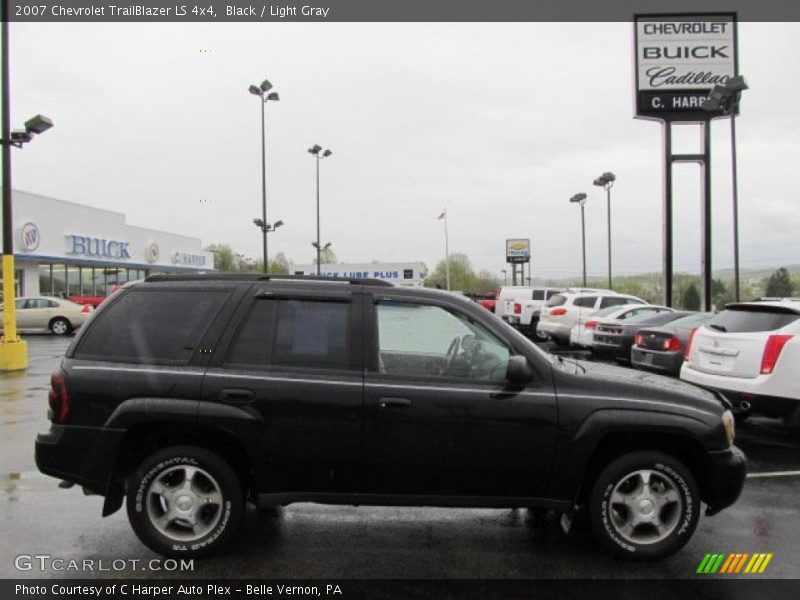 Black / Light Gray 2007 Chevrolet TrailBlazer LS 4x4