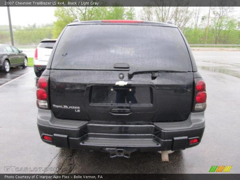 Black / Light Gray 2007 Chevrolet TrailBlazer LS 4x4
