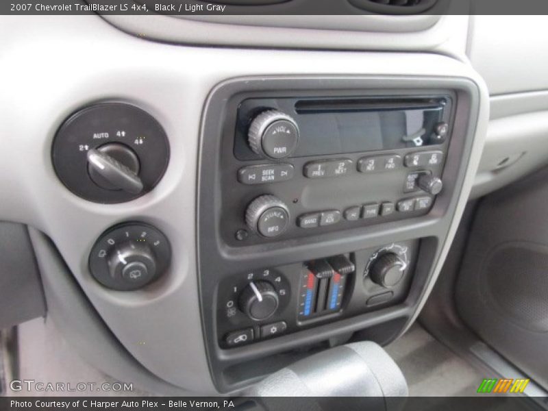 Black / Light Gray 2007 Chevrolet TrailBlazer LS 4x4