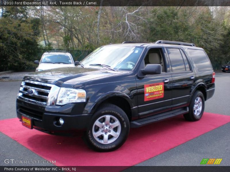 Tuxedo Black / Camel 2010 Ford Expedition XLT 4x4