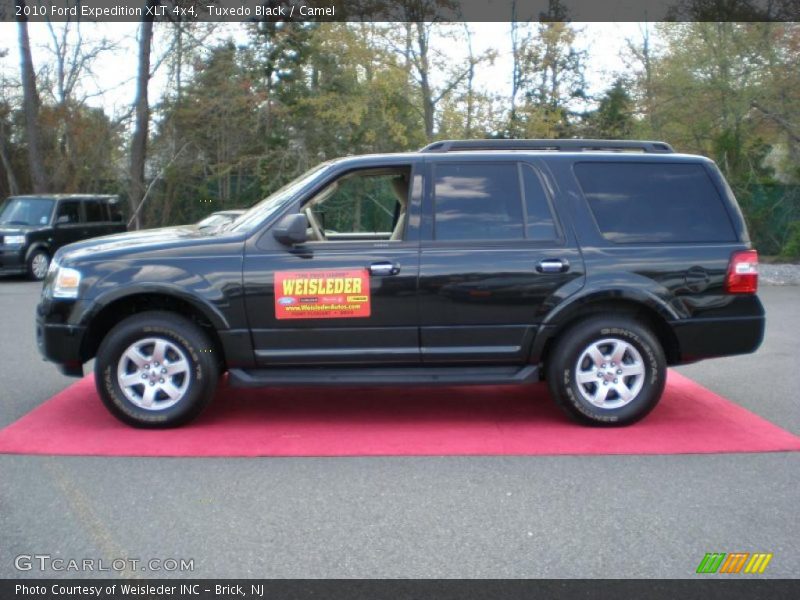 Tuxedo Black / Camel 2010 Ford Expedition XLT 4x4
