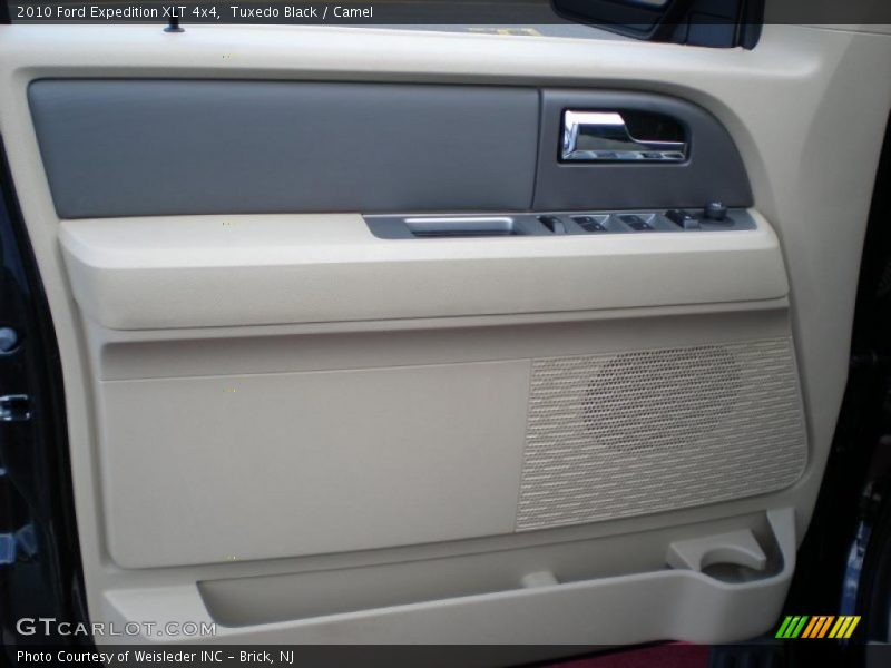 Tuxedo Black / Camel 2010 Ford Expedition XLT 4x4