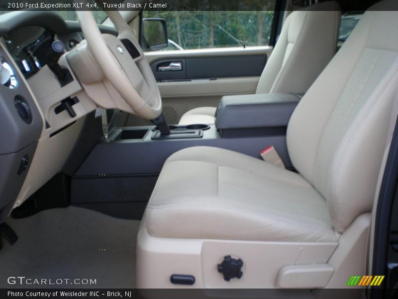 Tuxedo Black / Camel 2010 Ford Expedition XLT 4x4