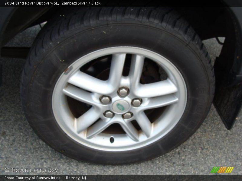 Zambezi Silver / Black 2004 Land Rover Discovery SE