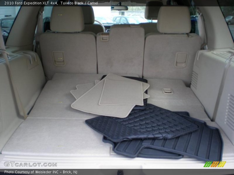  2010 Expedition XLT 4x4 Trunk