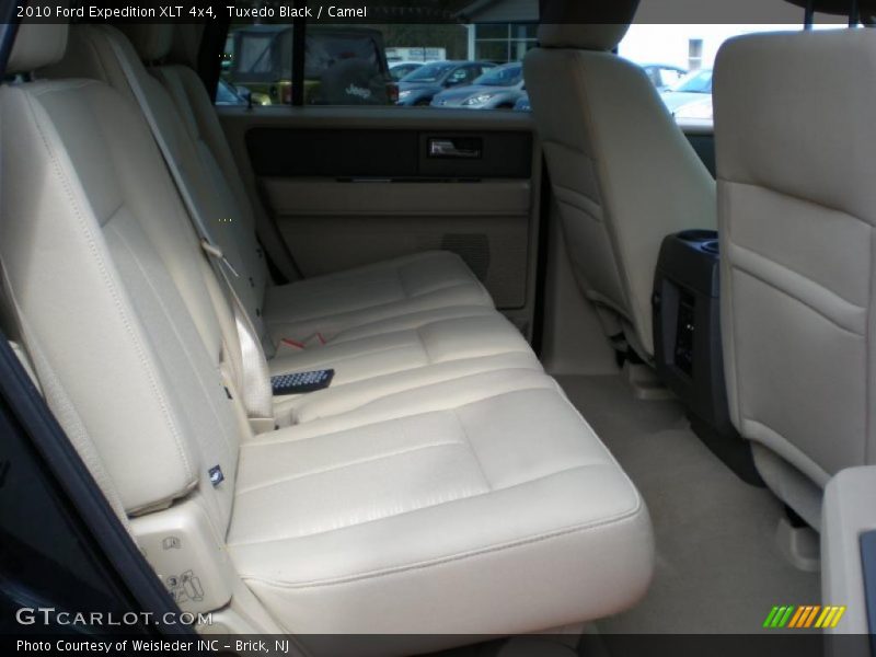 Tuxedo Black / Camel 2010 Ford Expedition XLT 4x4