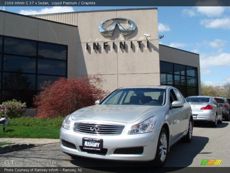 Liquid Platinum / Graphite 2009 Infiniti G 37 x Sedan