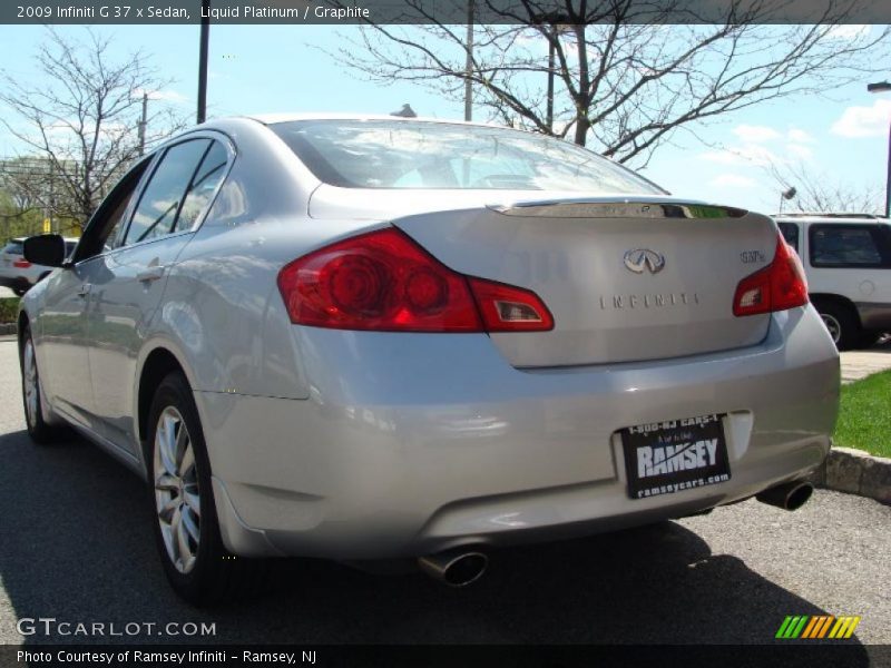 Liquid Platinum / Graphite 2009 Infiniti G 37 x Sedan