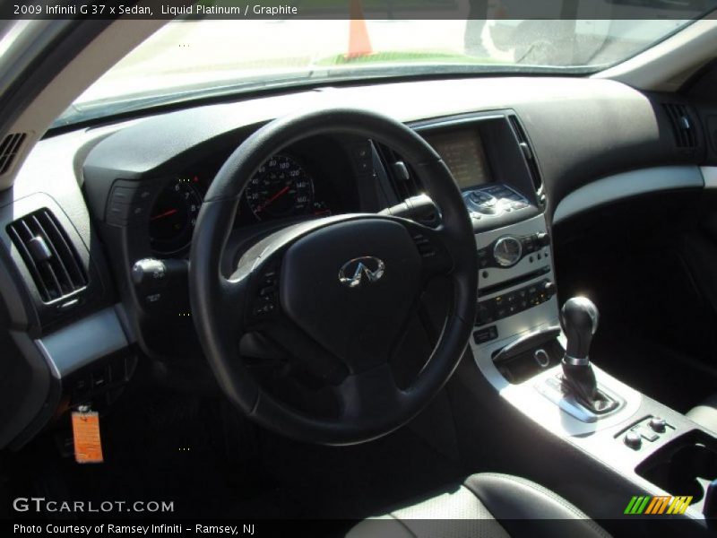 Liquid Platinum / Graphite 2009 Infiniti G 37 x Sedan