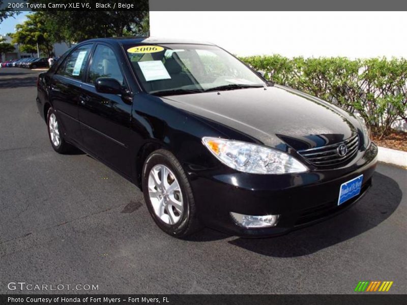 Black / Beige 2006 Toyota Camry XLE V6