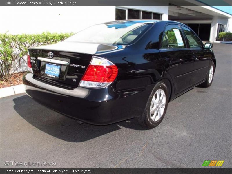 Black / Beige 2006 Toyota Camry XLE V6