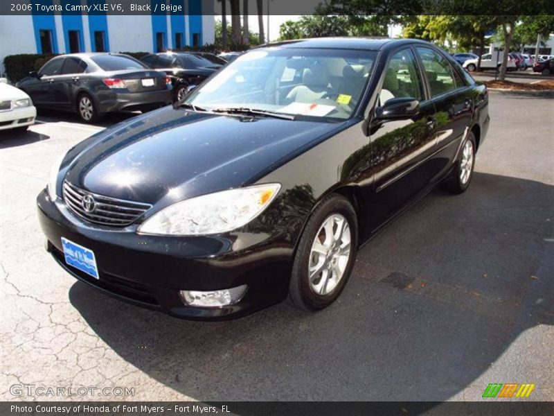Black / Beige 2006 Toyota Camry XLE V6