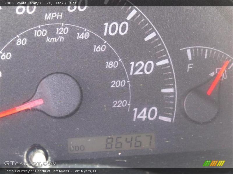 Black / Beige 2006 Toyota Camry XLE V6
