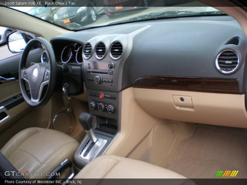 Black Onyx / Tan 2008 Saturn VUE XE